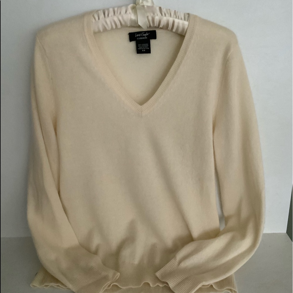 V-neck Cashmere sweater